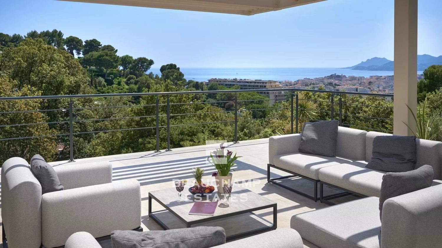 Maison à louer, 300m², Le Cannet