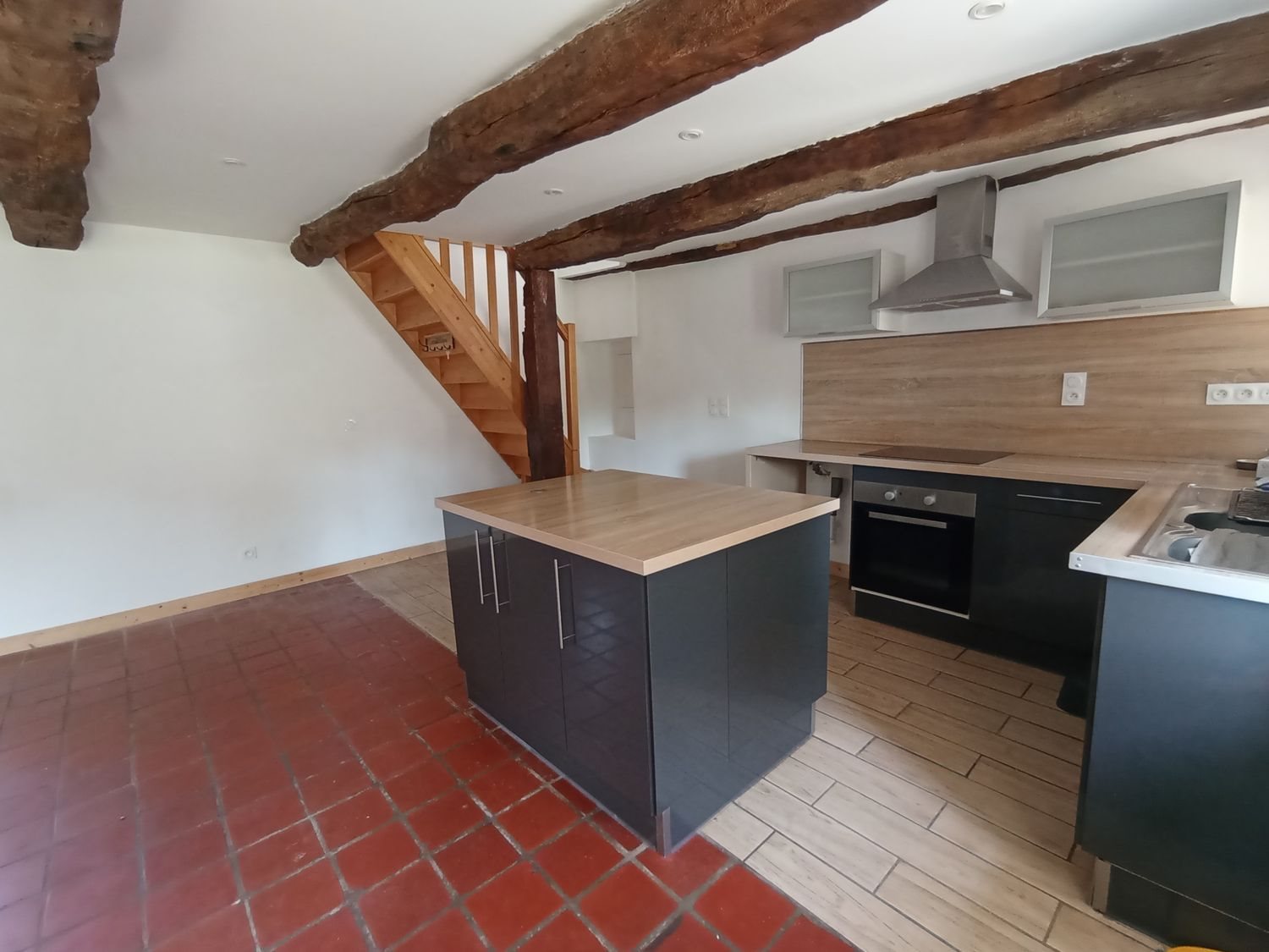 Maison à louer, 91m², Plouhinec