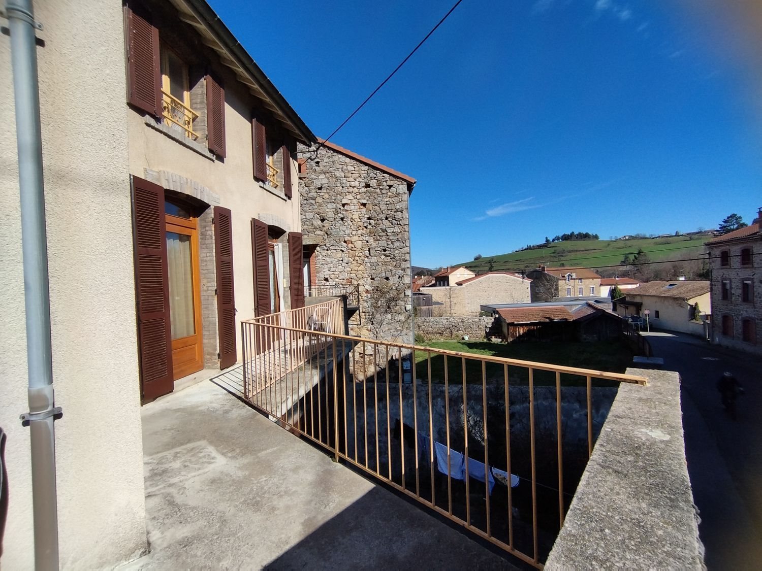 Maison à vendre, 75m², Bourg-Argental