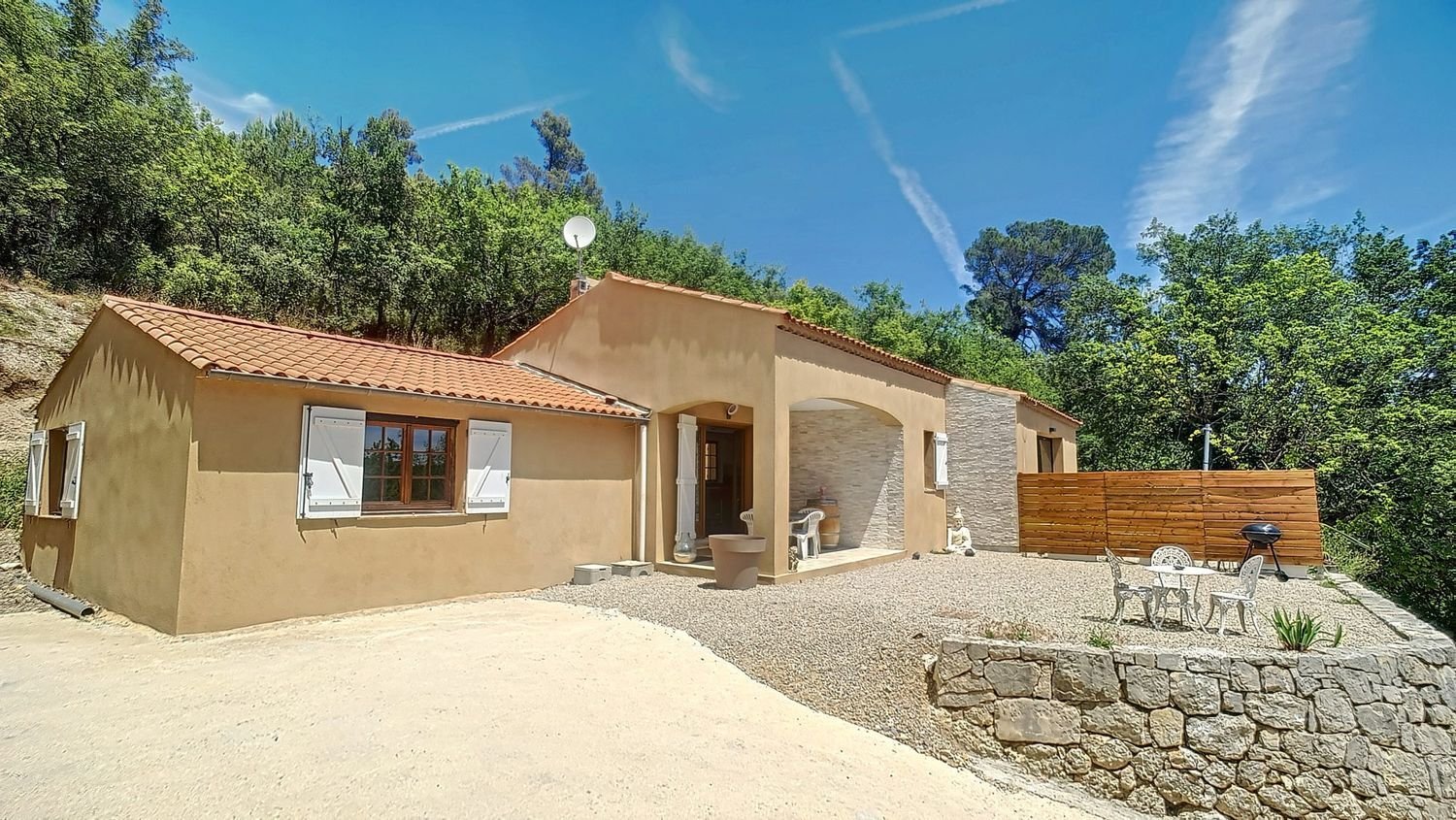Maison à vendre, 144m², Figanières