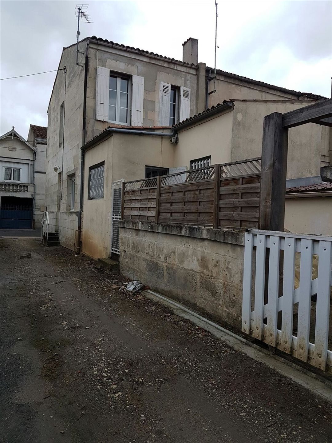 Maison à louer, 85m², Saintes