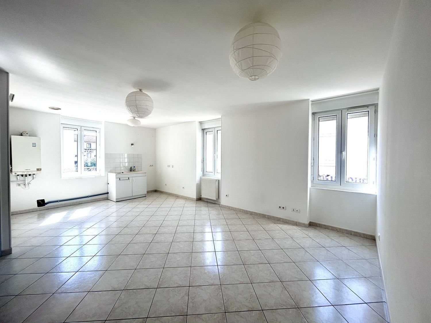 Appartement à louer, 74m², Toussieu