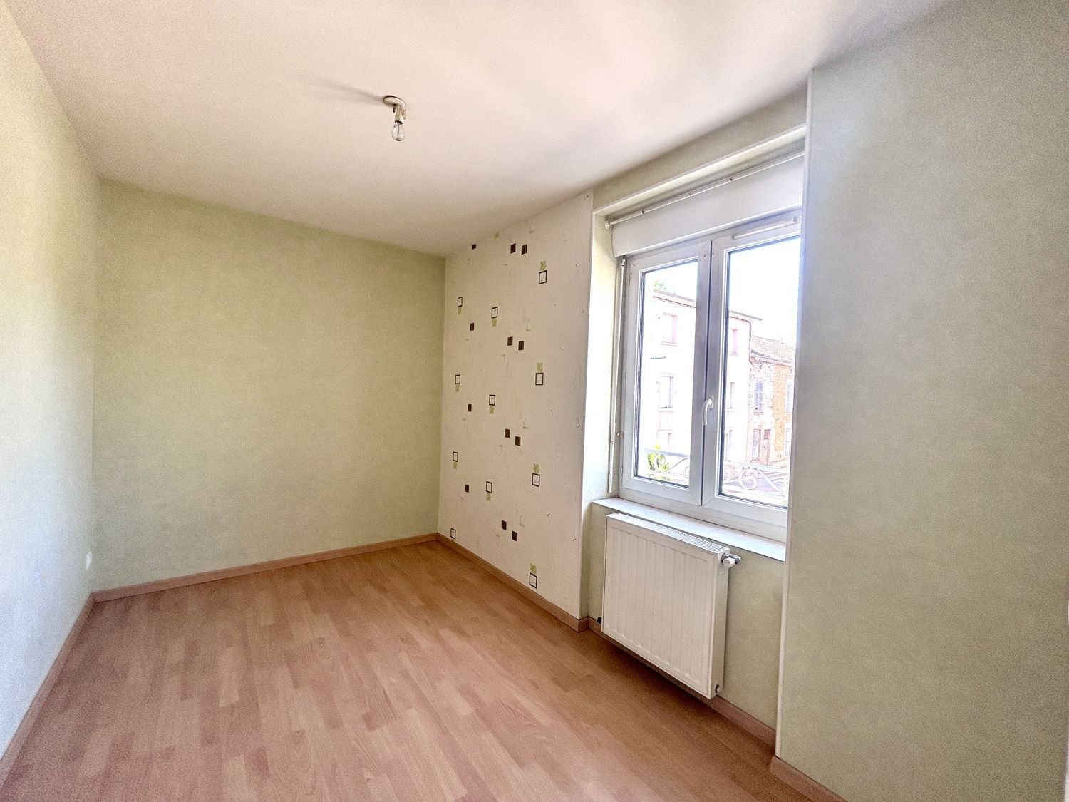 Appartement à louer, 74m², Toussieu