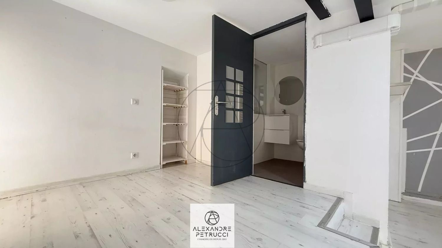 Appartement à louer, 25m², Trets