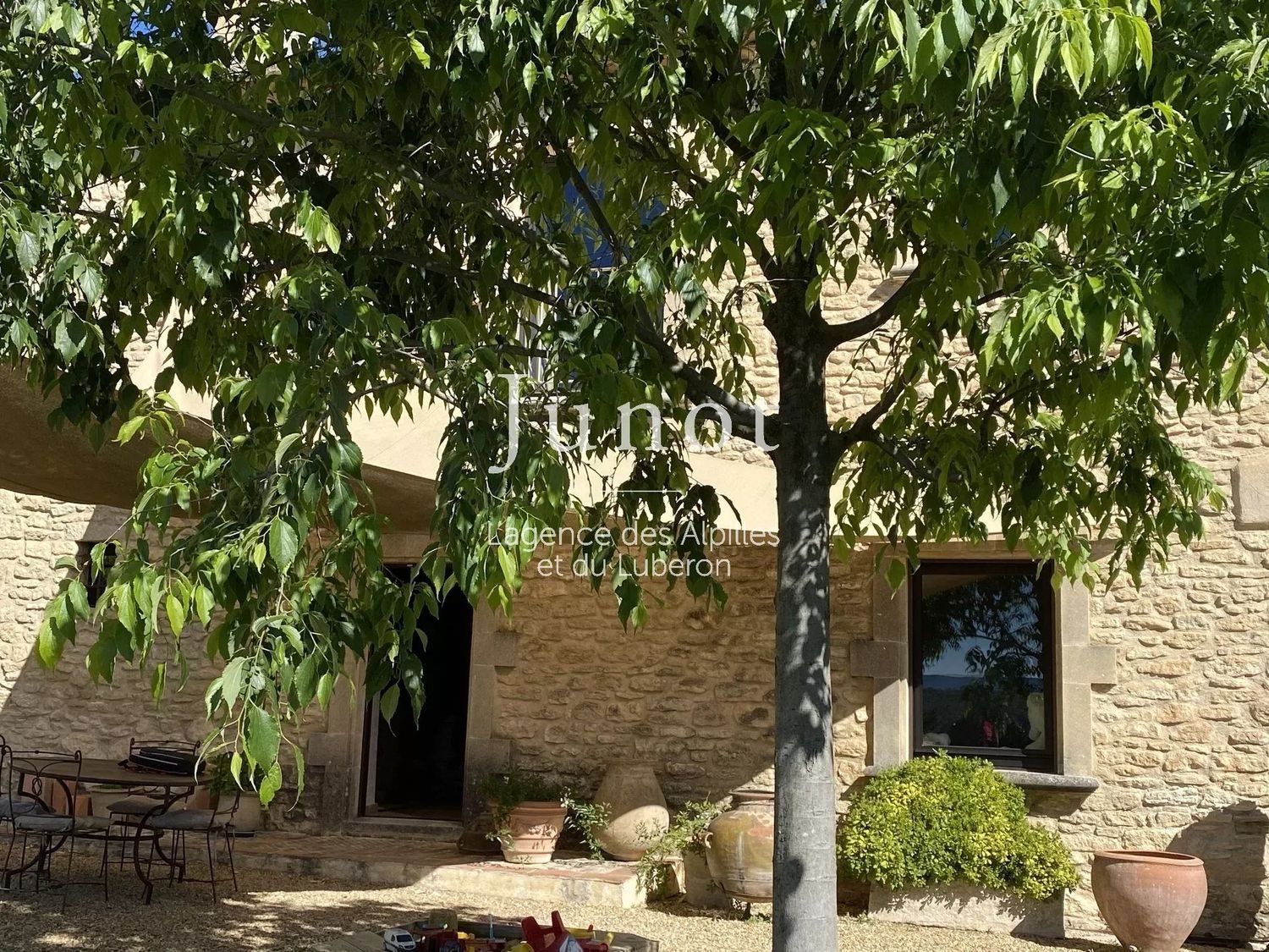 Maison à louer, 250m², Gordes