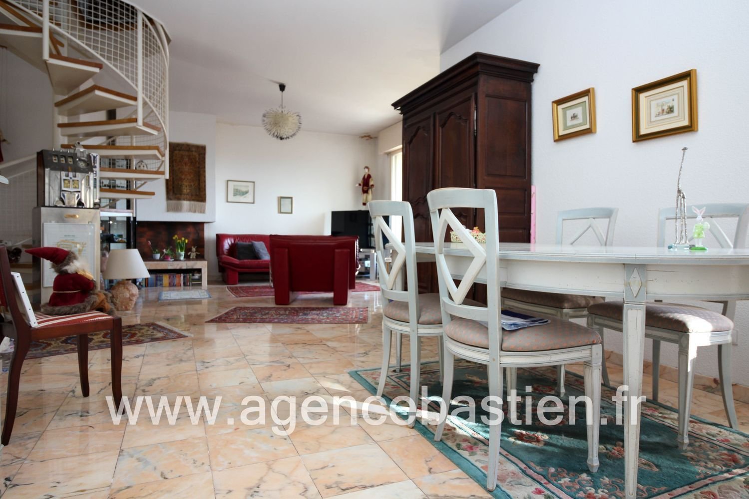 Appartement à vendre, 228m², Grilly
