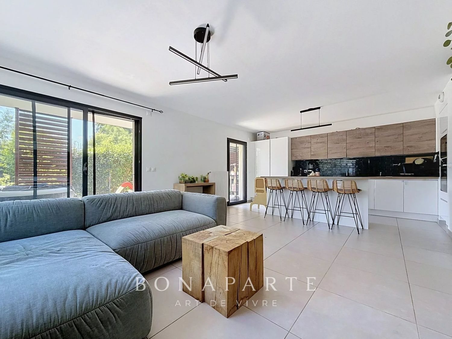 Appartement à vendre, 69m², Ornex