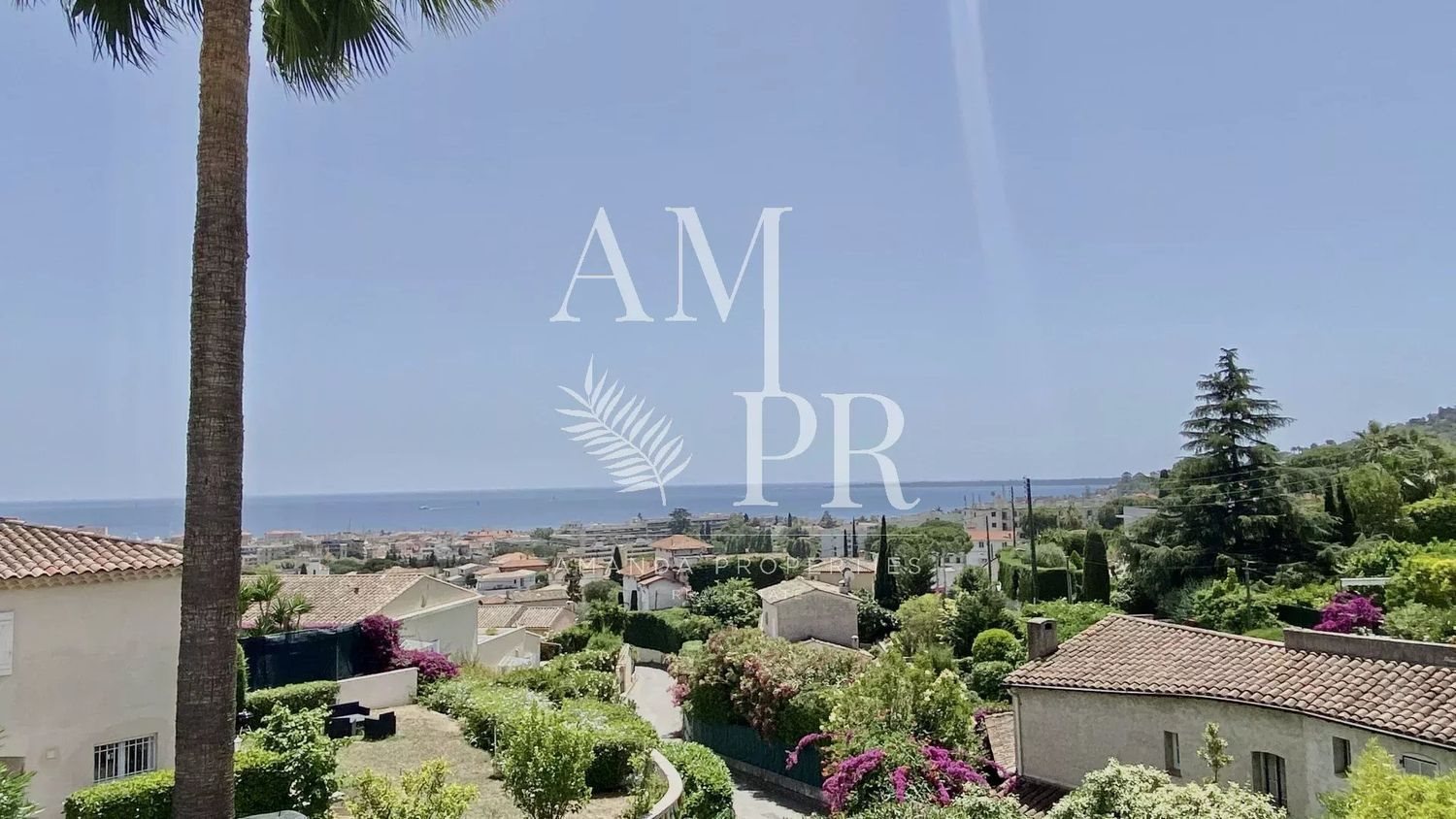 Maison à louer, 230m², Vallauris