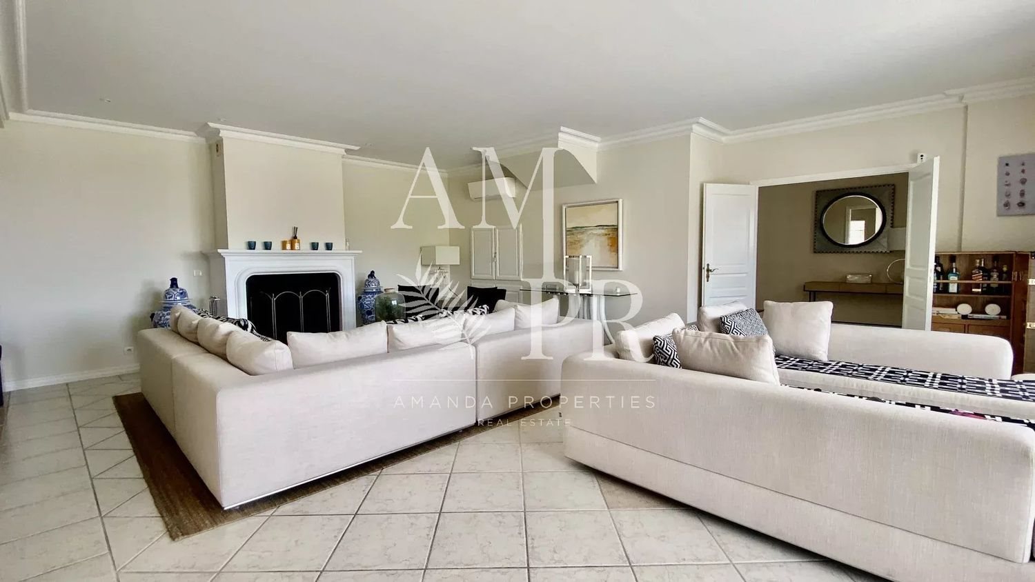 Maison à louer, 230m², Vallauris