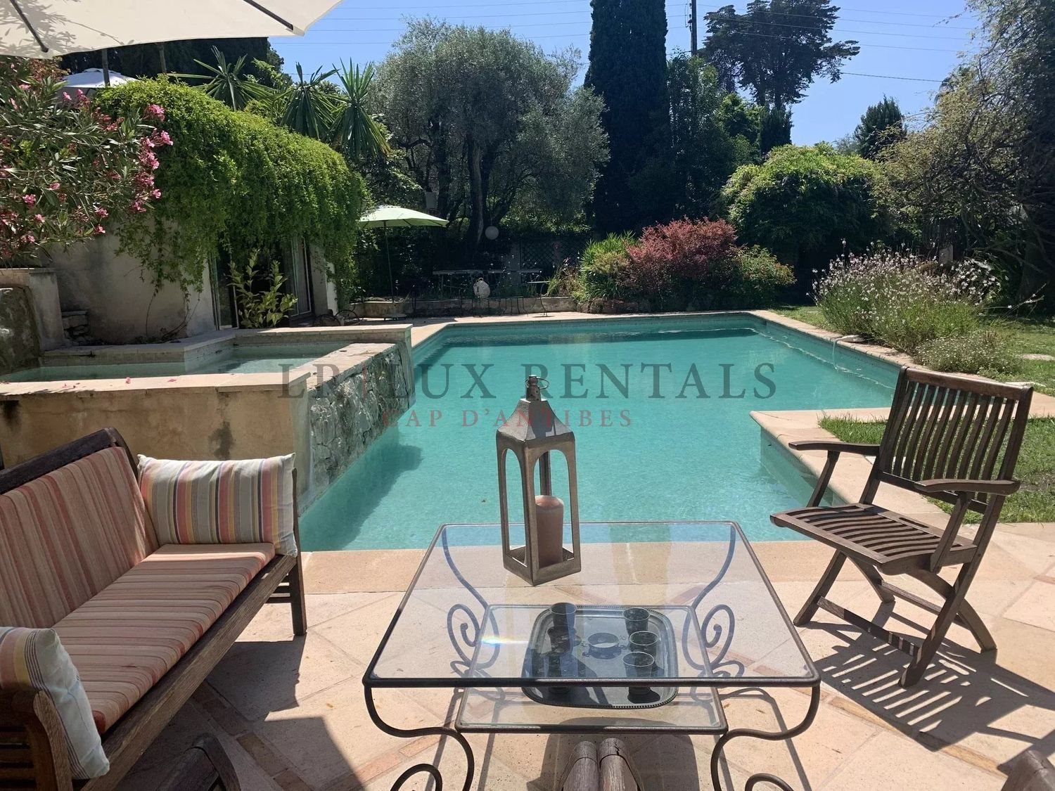 Maison à louer, 240m², Antibes