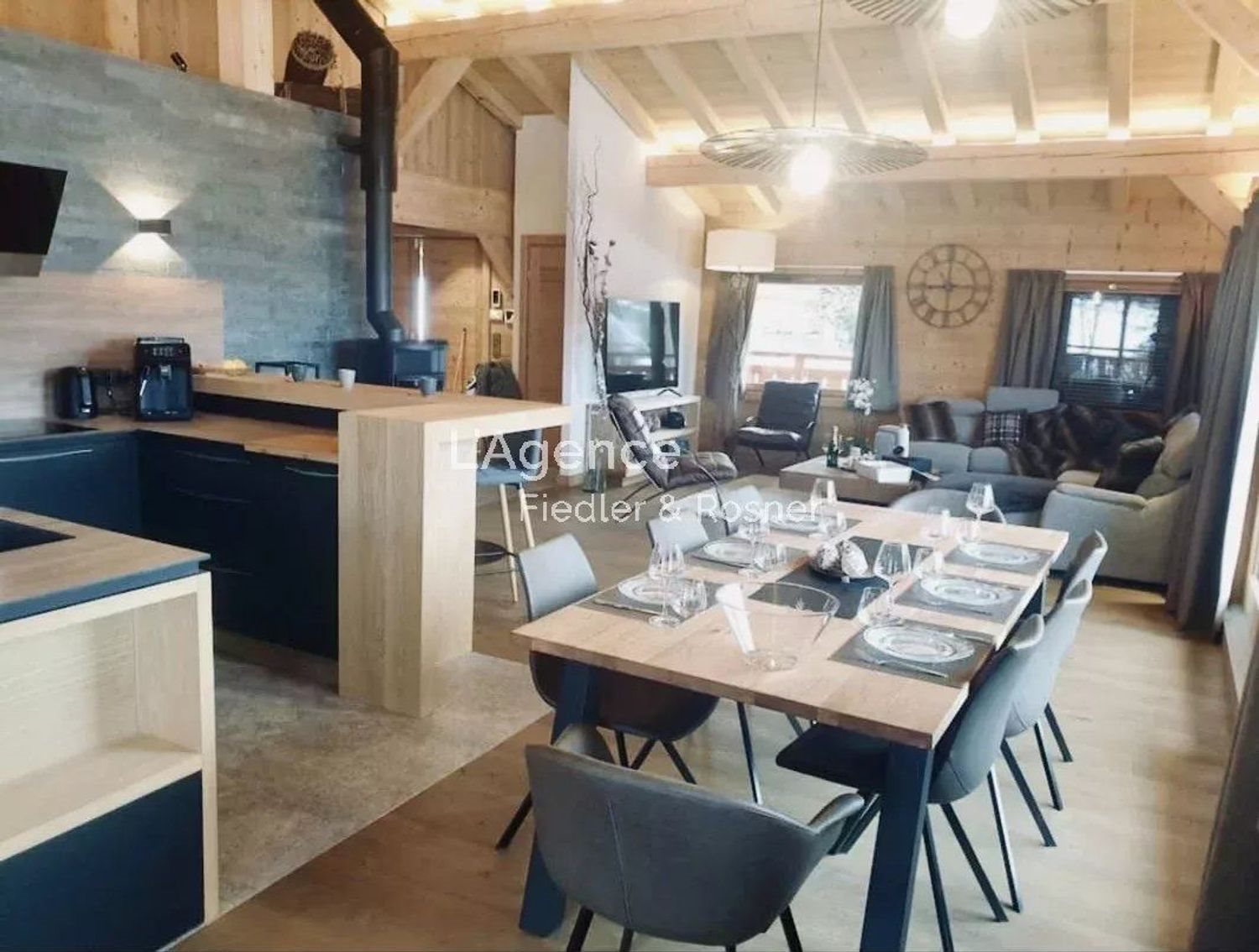 Maison à louer, 260m², Megève