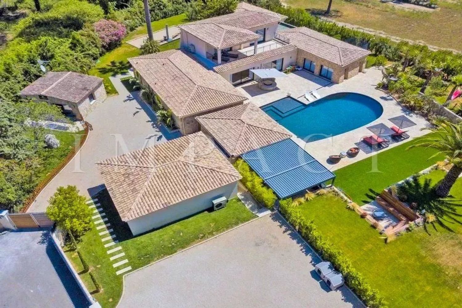 Maison à louer, 380m², Mougins