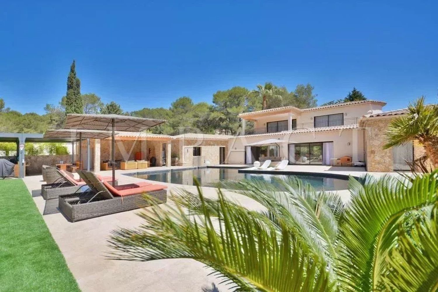 Maison à louer, 380m², Mougins