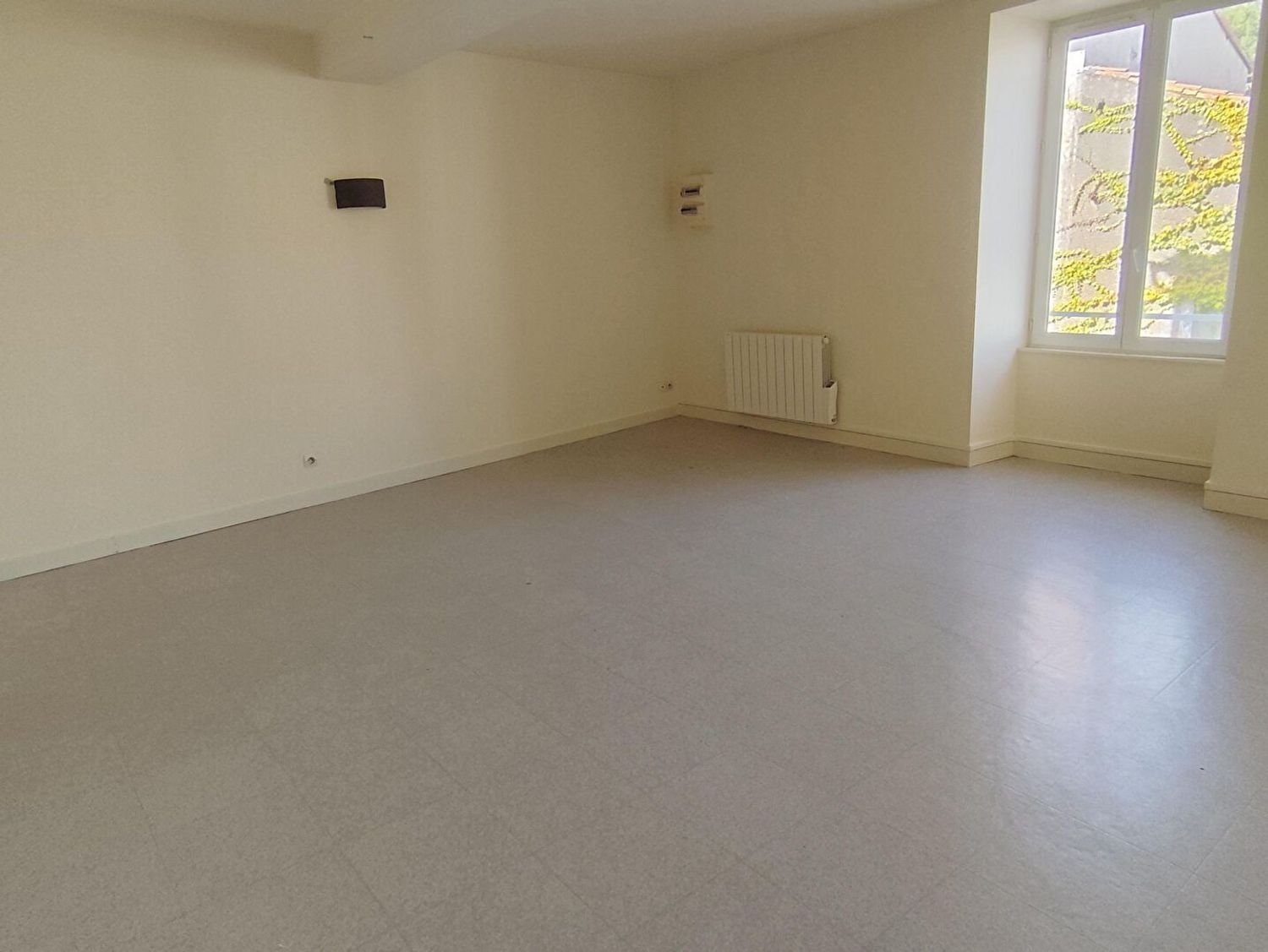 Appartement à louer, 57m², Pamproux