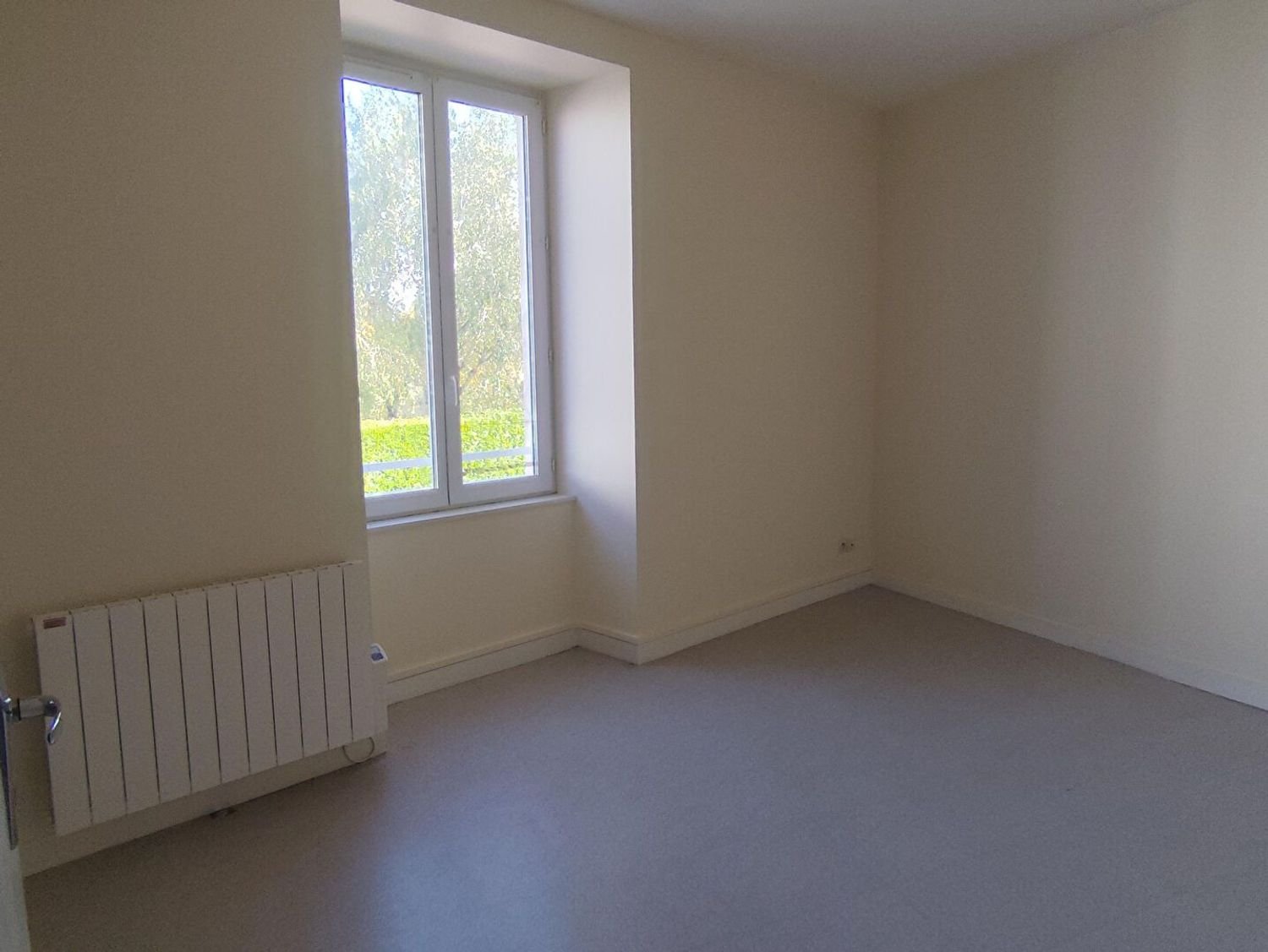 Appartement à louer, 57m², Pamproux