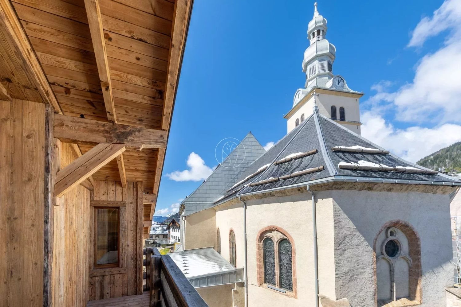 Appartement à louer, 221m², Megève