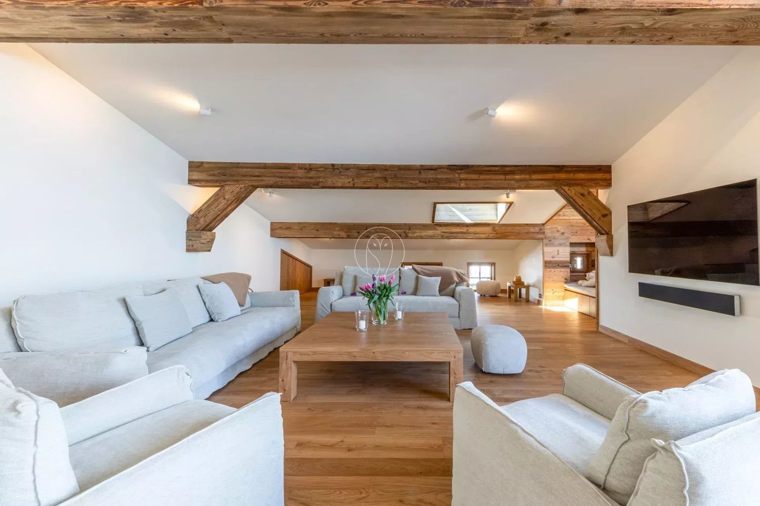 Appartement à louer, 221m², Megève