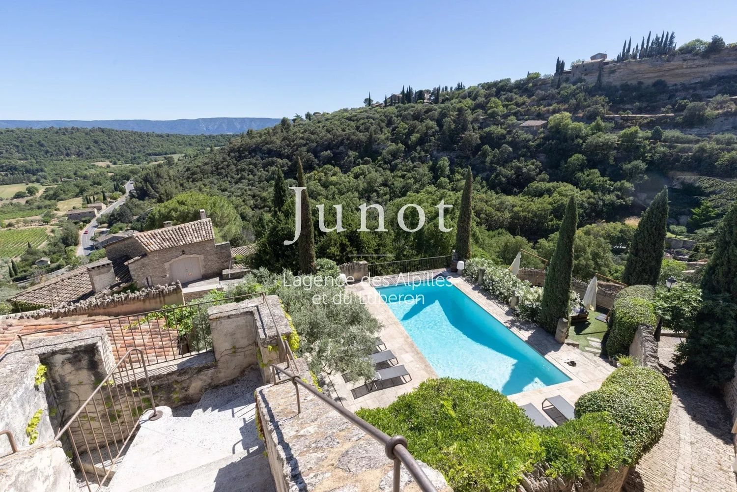 Maison à louer, 597m², Gordes