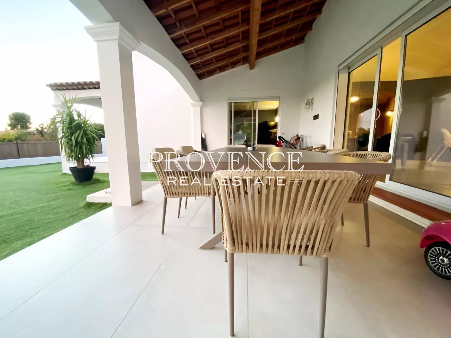 Maison à louer, 190m², Allauch
