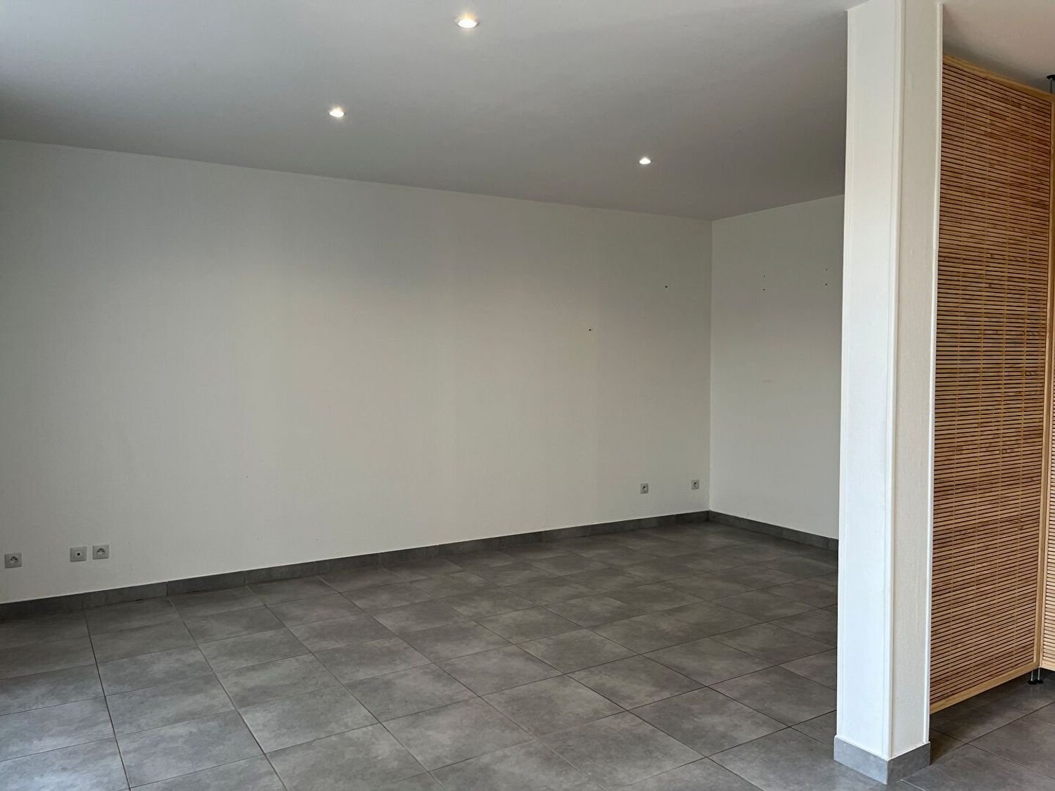 Maison à louer, 94m², Oyré