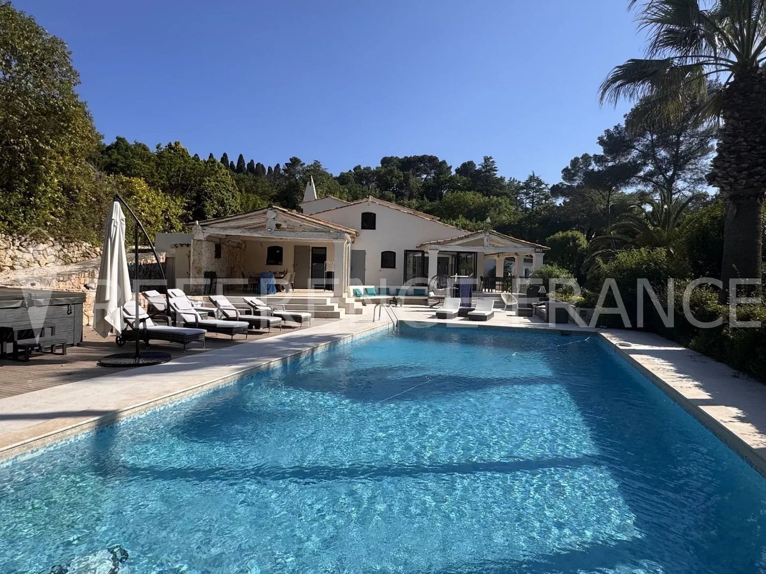 Maison à louer, 300m², Mougins