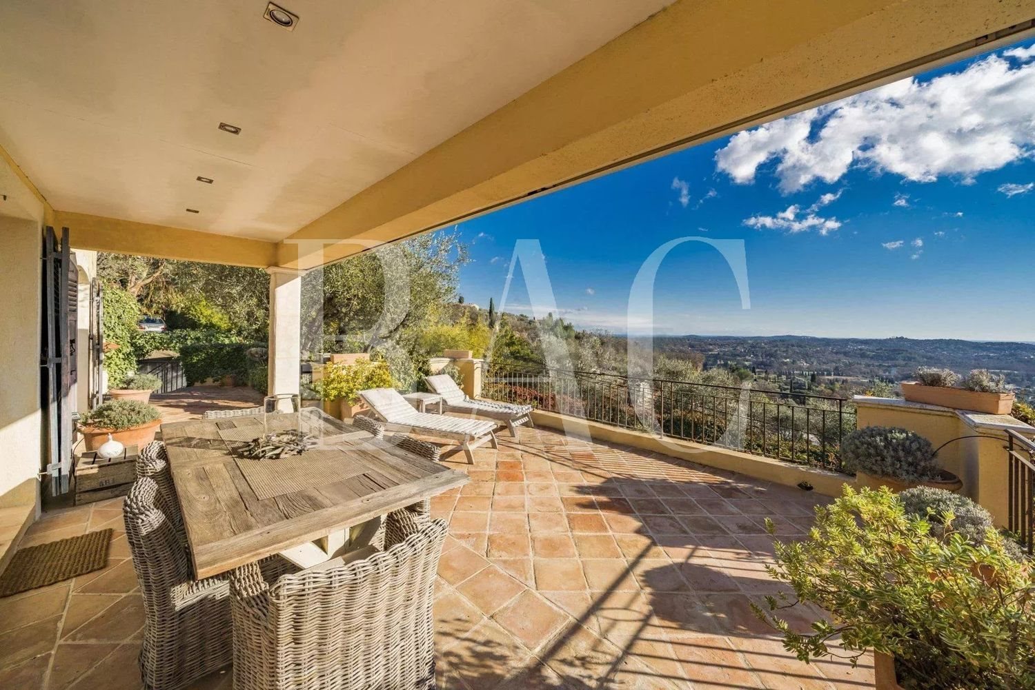 Maison à vendre, 250m², Auribeau-sur-Siagne
