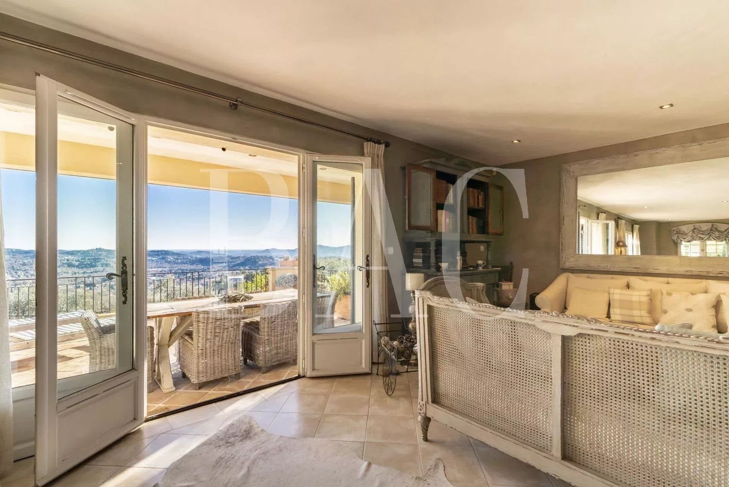 Maison à vendre, 250m², Auribeau-sur-Siagne