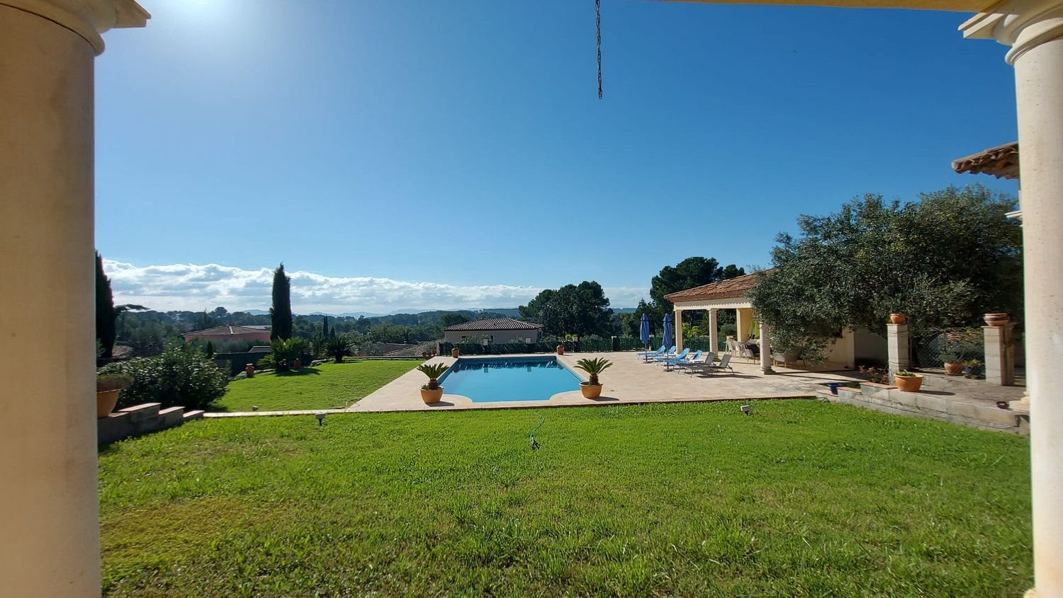 Maison à vendre, 370m², Trans-en-Provence
