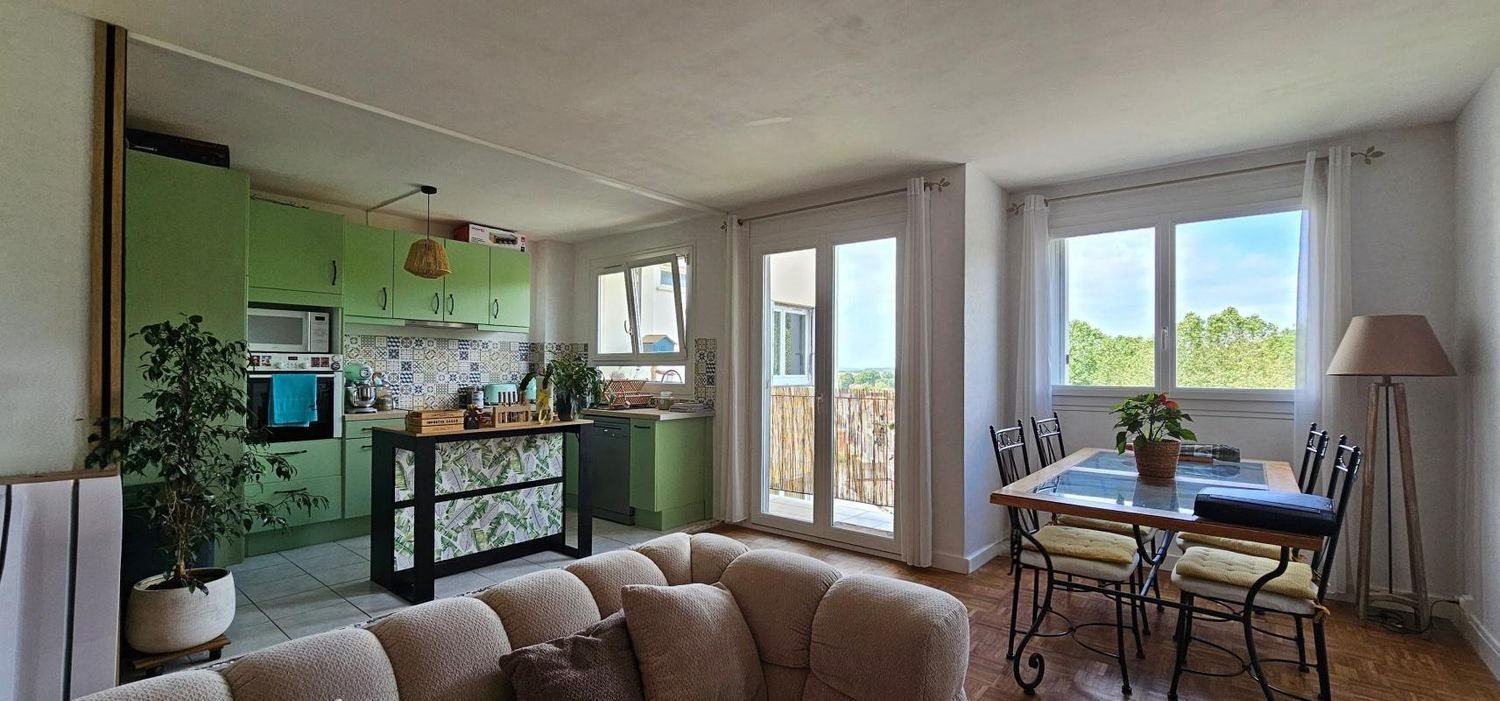 Appartement à louer, 78m², Loudun