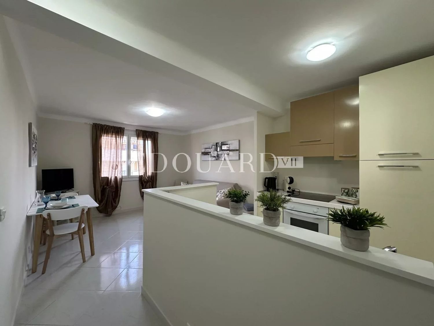Appartement à louer, 35m², Menton