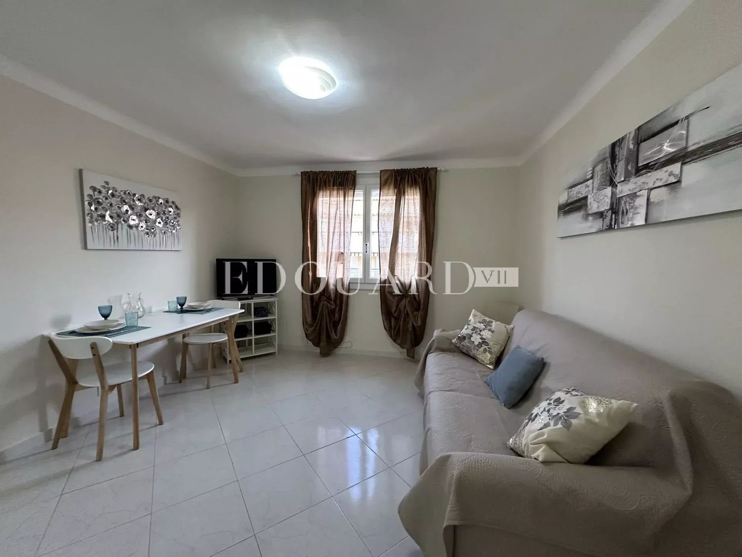 Appartement à louer, 35m², Menton