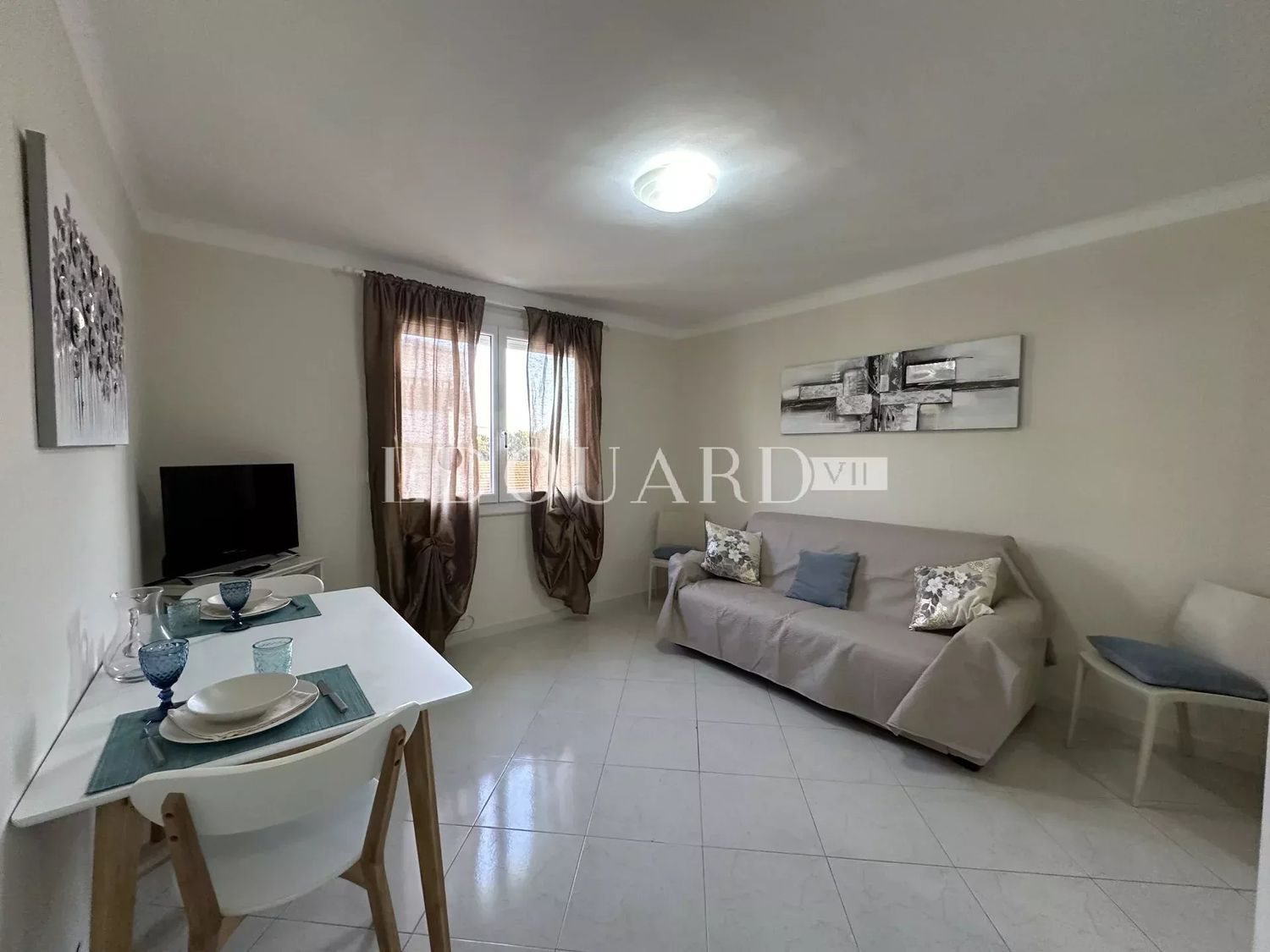 Appartement à louer, 35m², Menton
