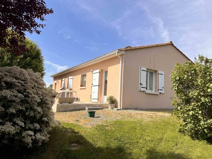 Maison à vendre, 80m², Saint-Laurent-de-Céris
