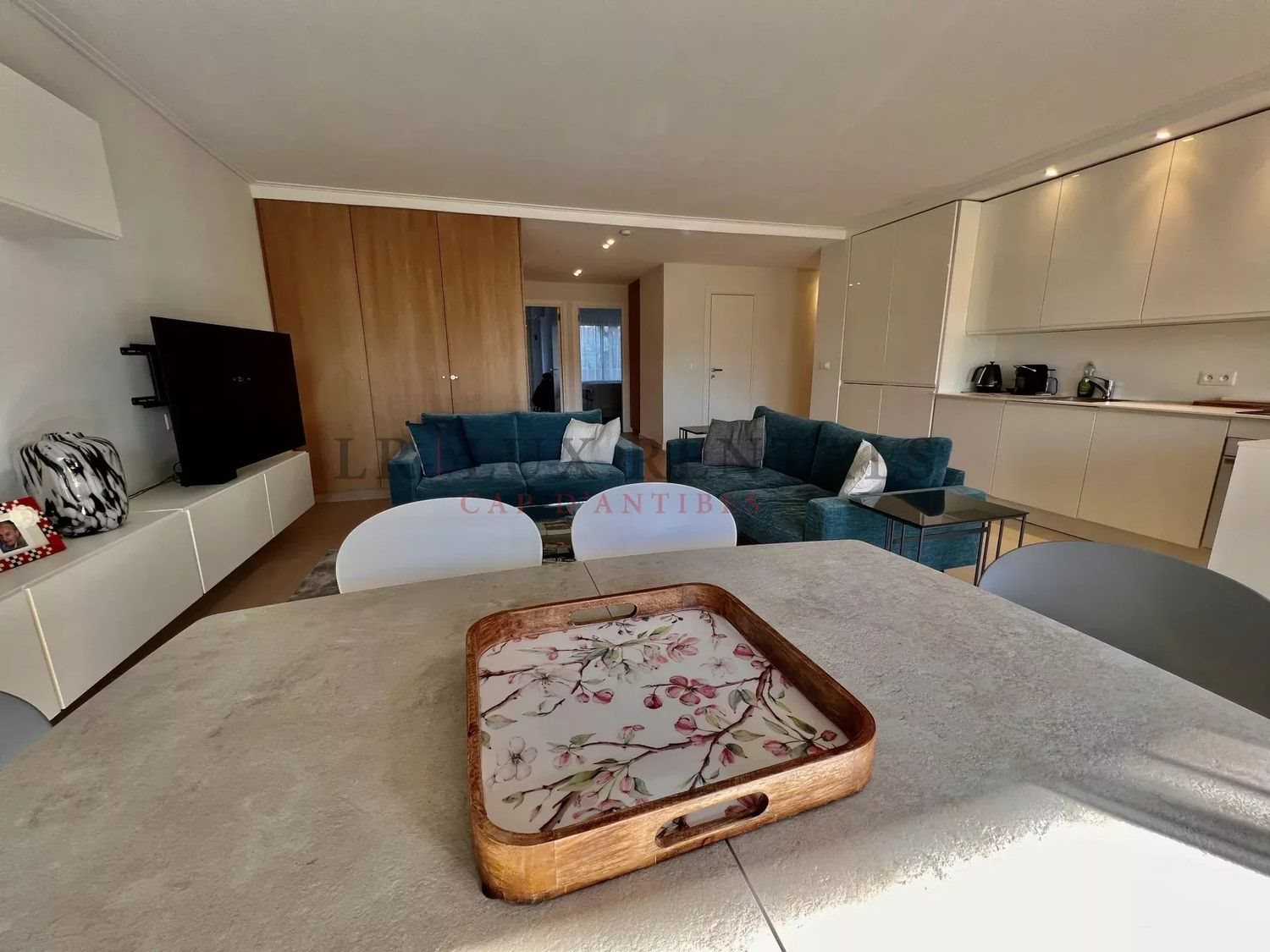 Appartement à louer, 70m², Antibes