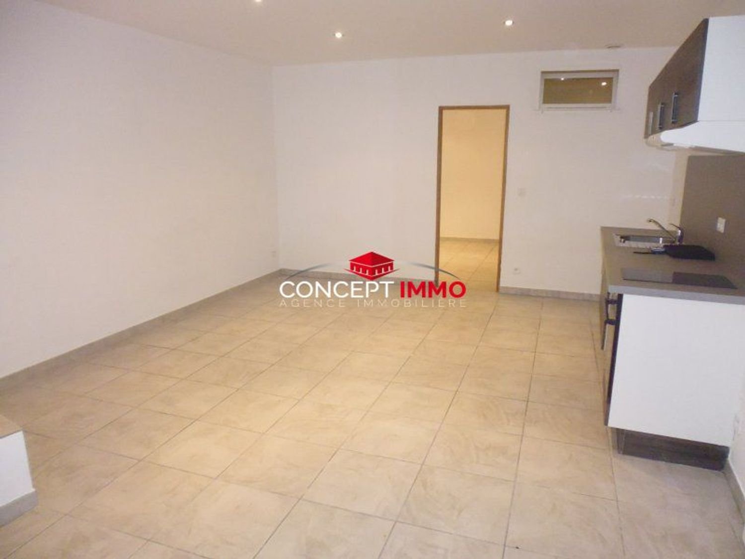 Appartement à louer, 36m², Belgentier