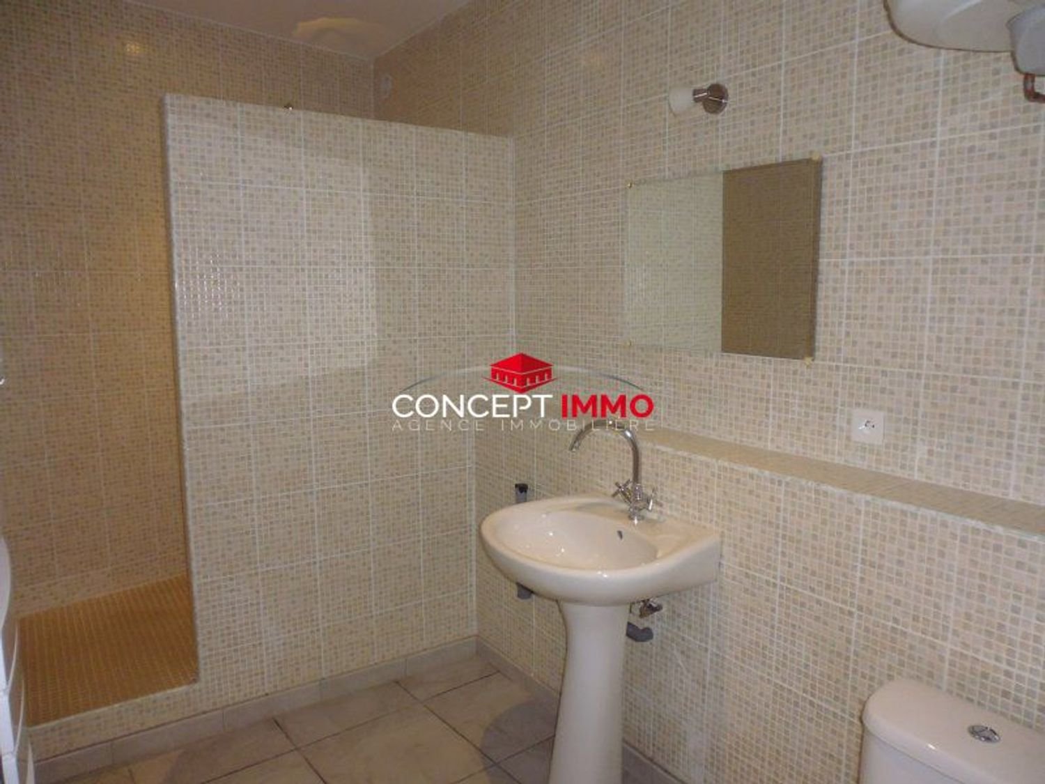 Appartement à louer, 36m², Belgentier