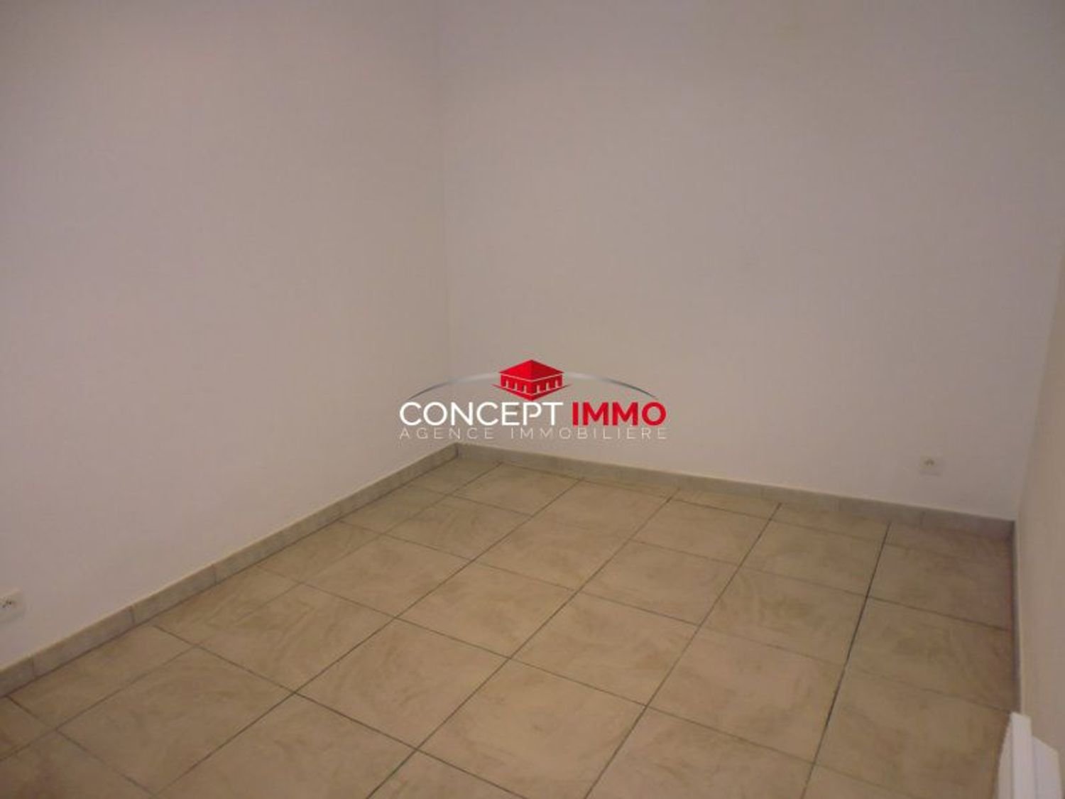 Appartement à louer, 36m², Belgentier