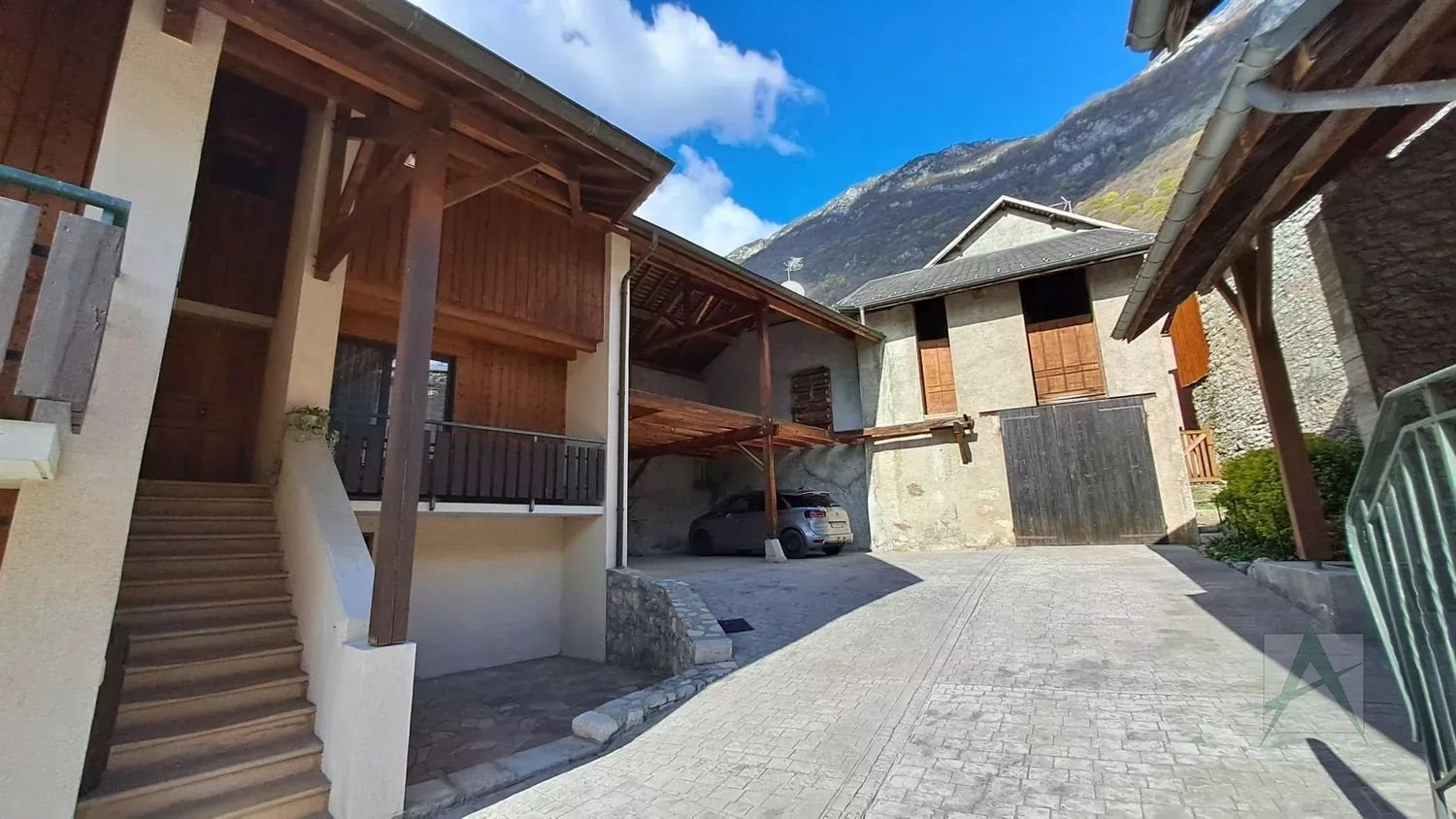 Maison à vendre, 265m², Chignin