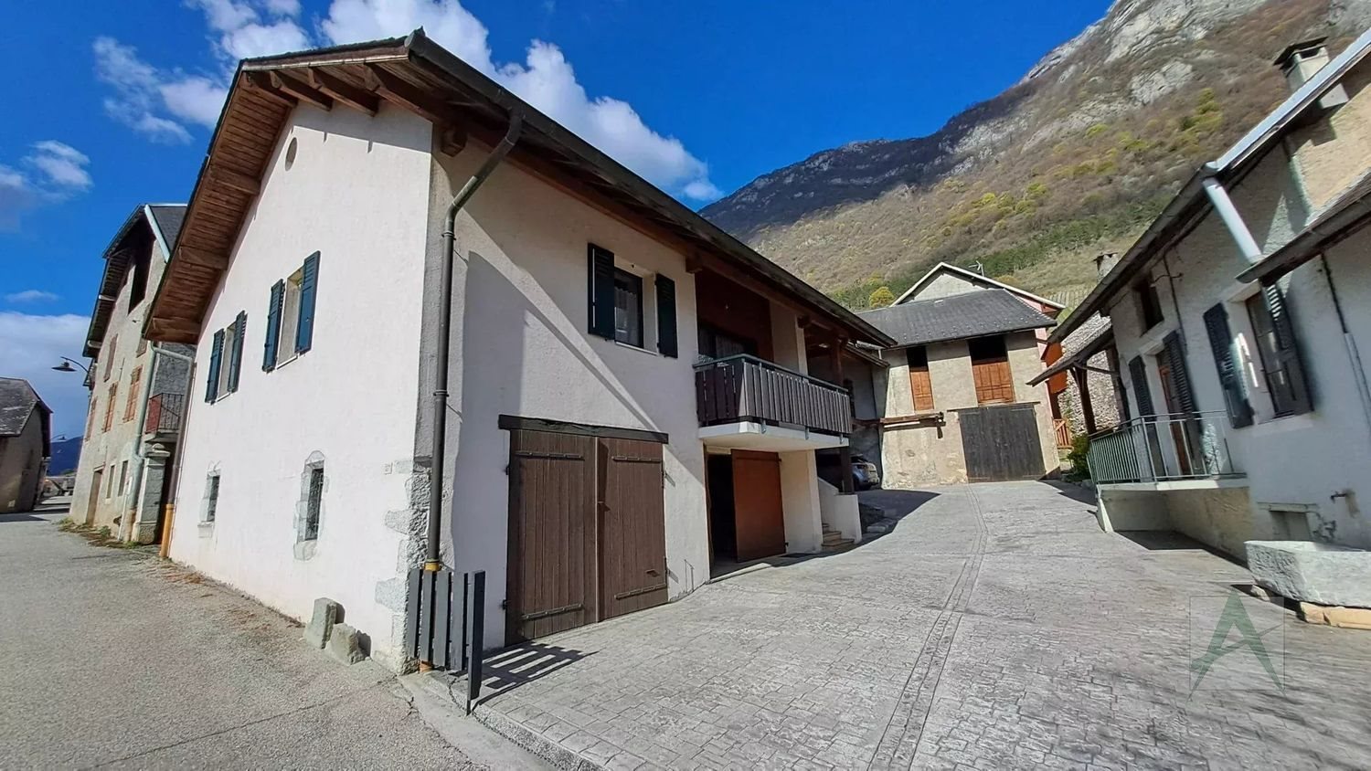 Maison à vendre, 265m², Chignin