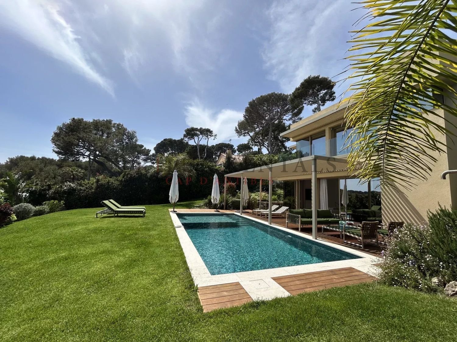 Maison à louer, 250m², Antibes