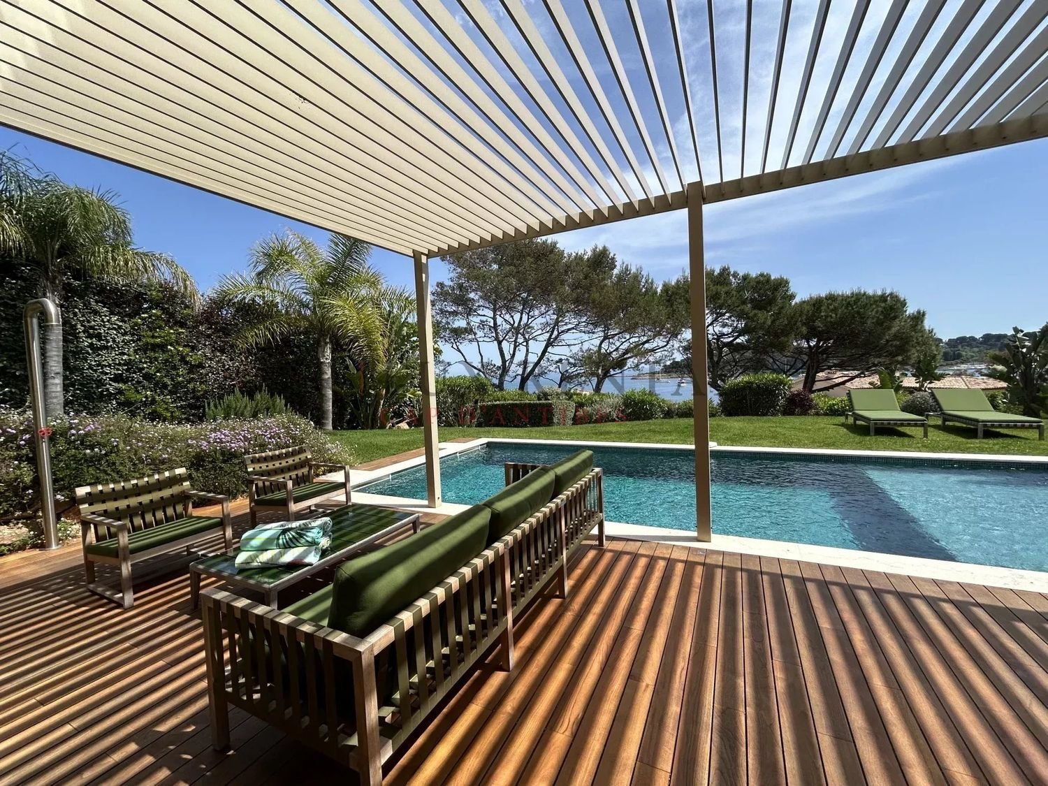 Maison à louer, 250m², Antibes