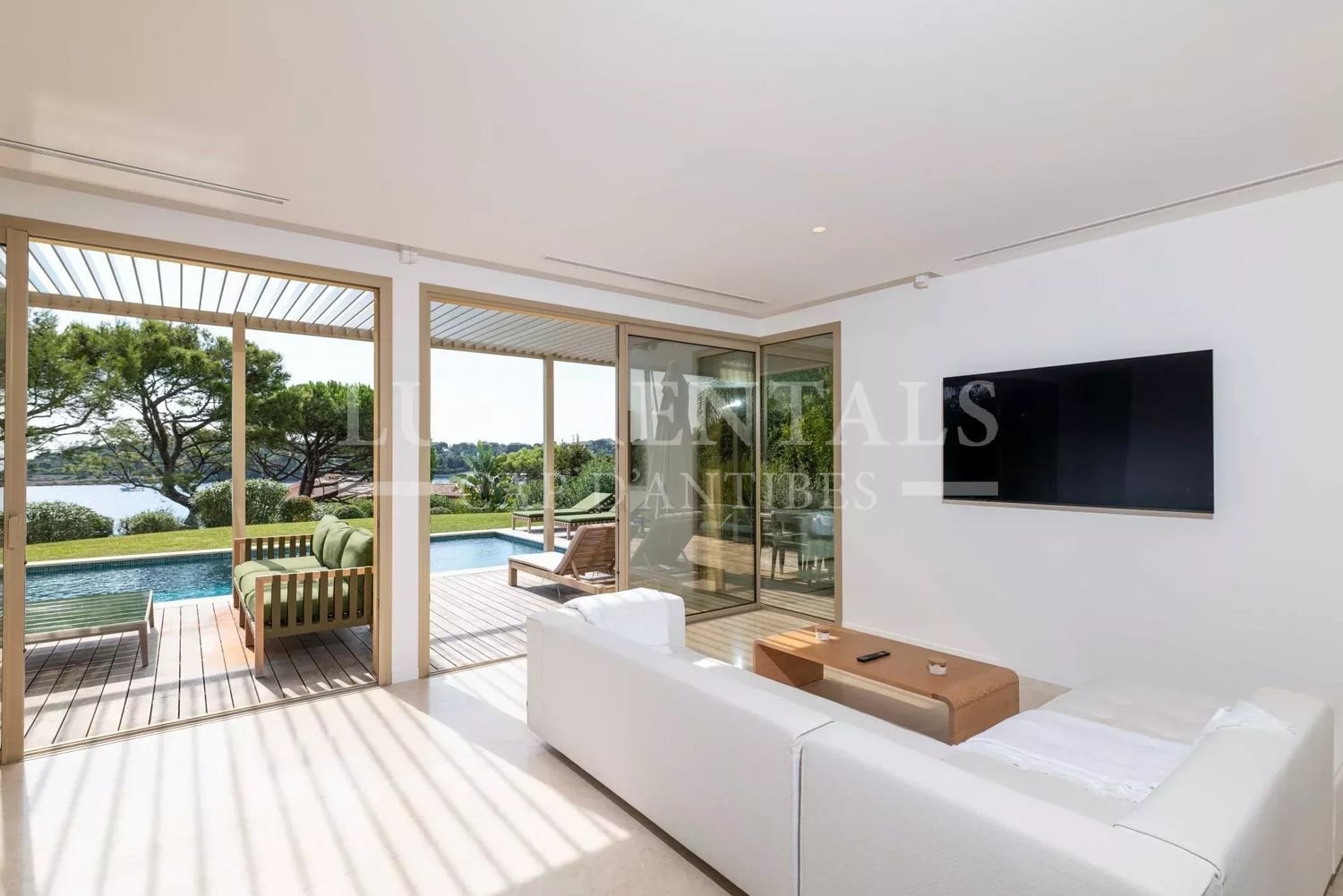 Maison à louer, 250m², Antibes