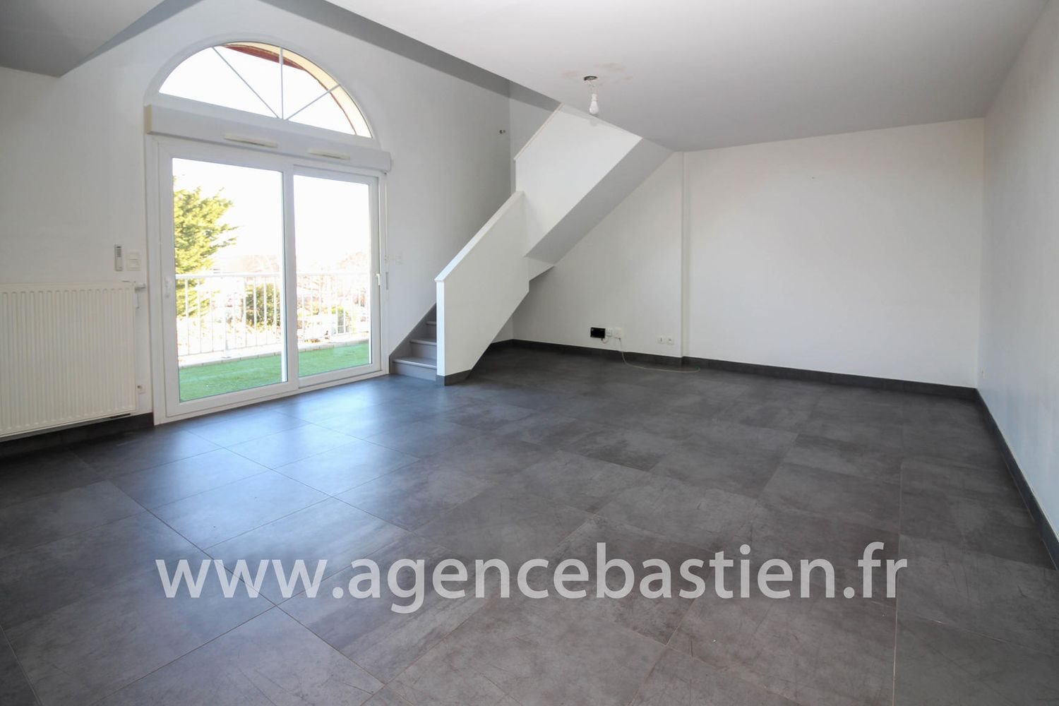 Appartement à vendre, 97m², Cessy