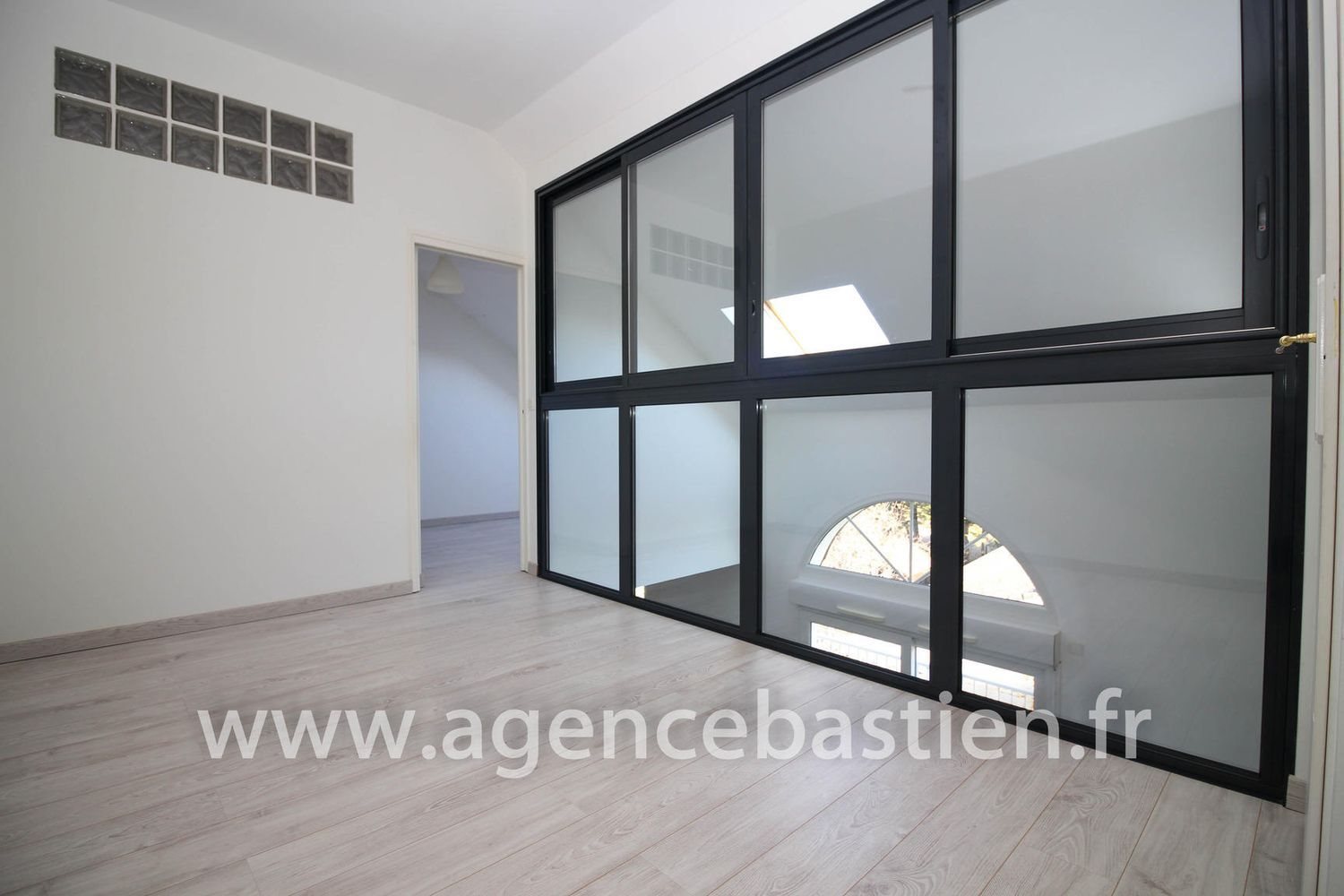 Appartement à vendre, 97m², Cessy