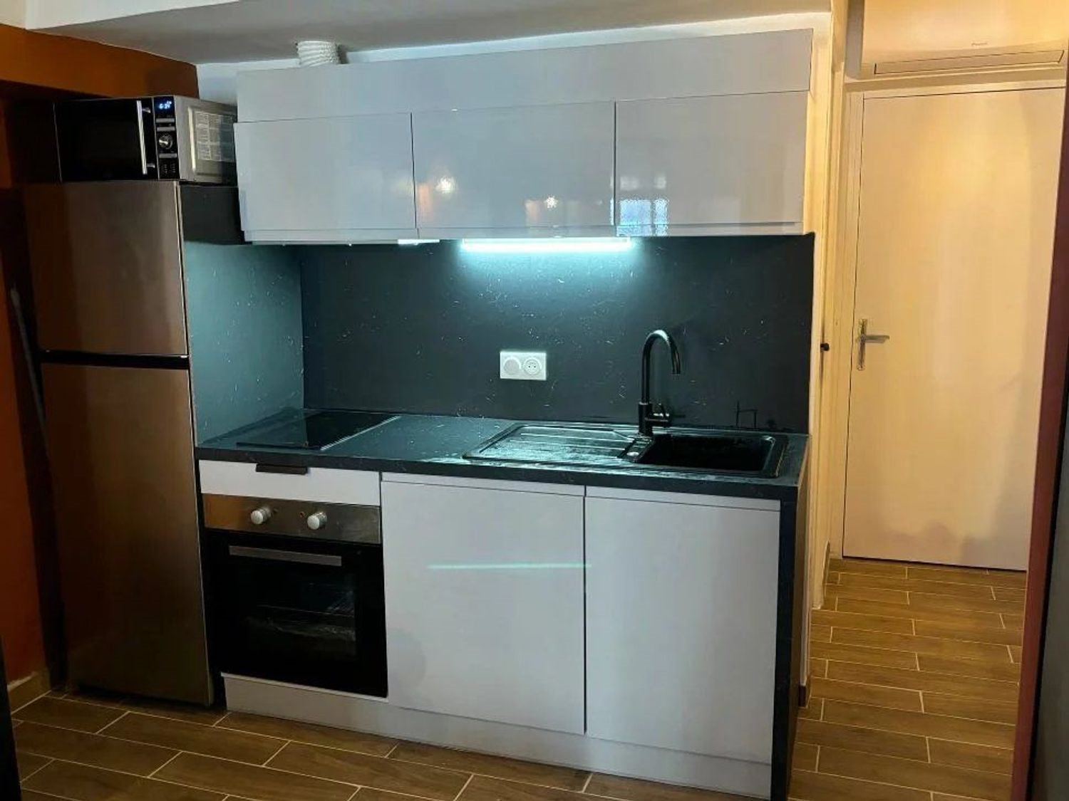 Appartement à louer, 50m², Vallauris