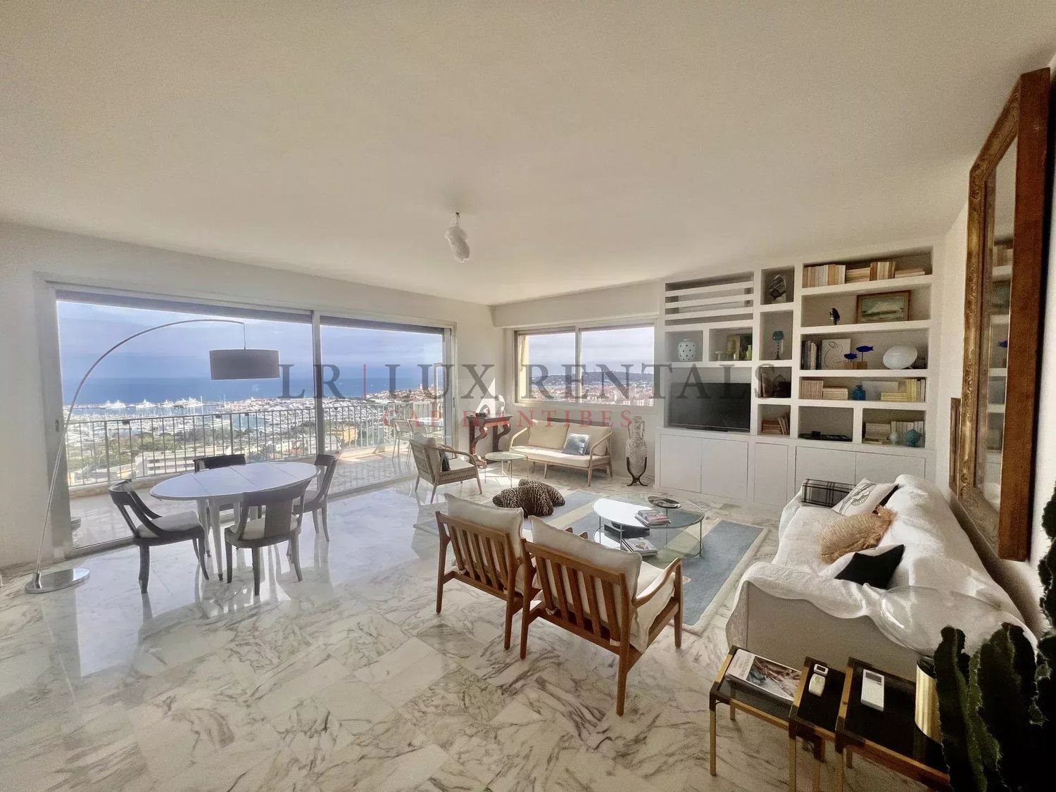 Appartement à louer, 120m², Antibes