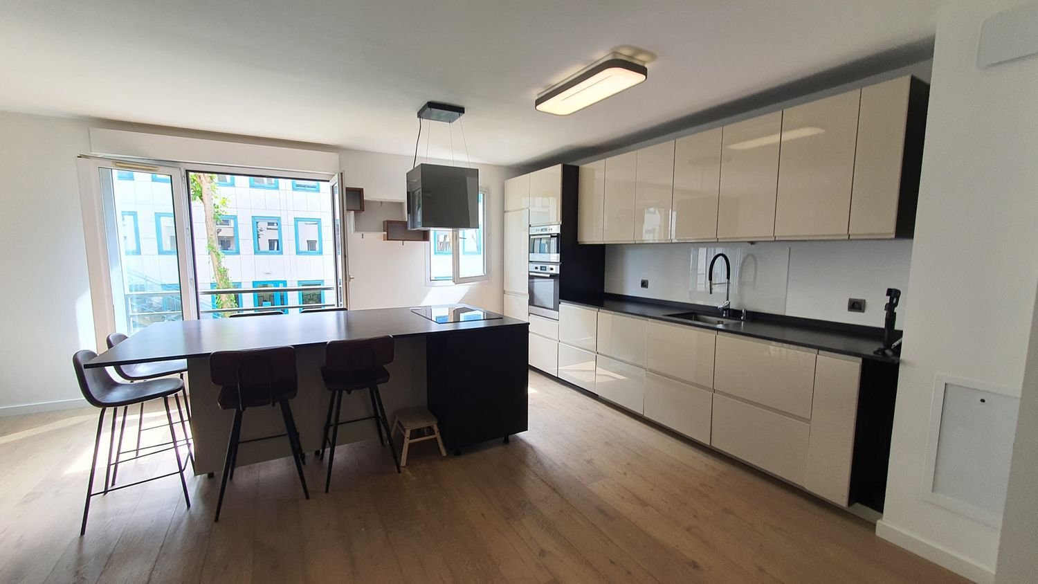 Appartement à louer, 68m², Nanterre