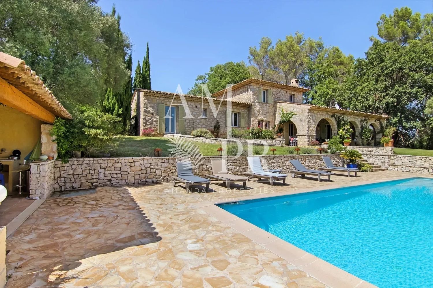 Maison à louer, 200m², Tourrettes-sur-Loup