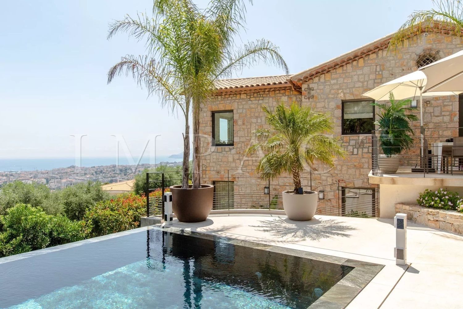 Maison à louer, 420m², Le Cannet