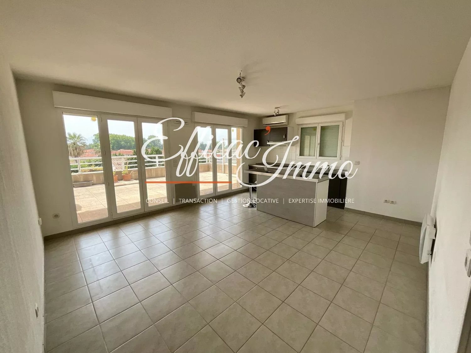 Appartement à louer, 60m², Saint-Estève